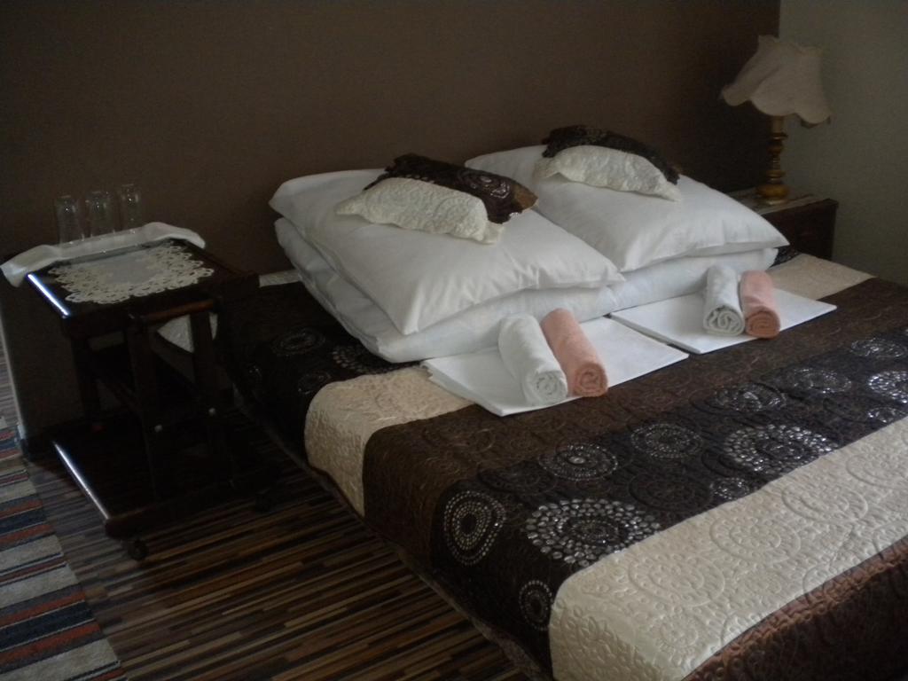 Fantazja - Restauracja I Noclegi Radom Zimmer foto