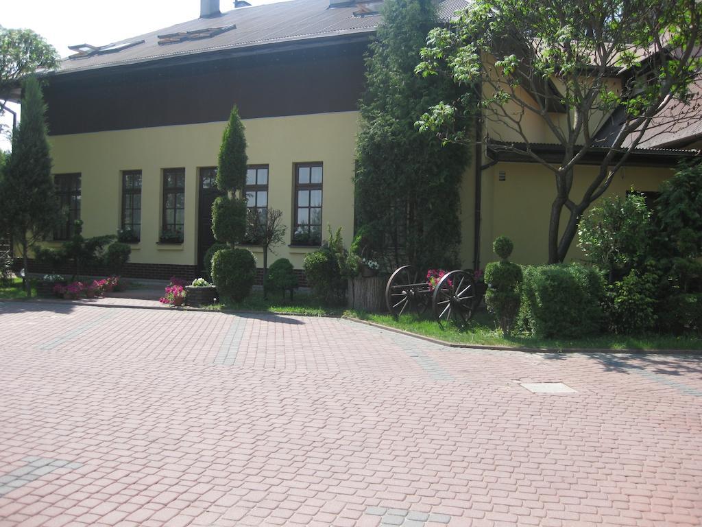 Fantazja - Restauracja I Noclegi Radom Exterior foto